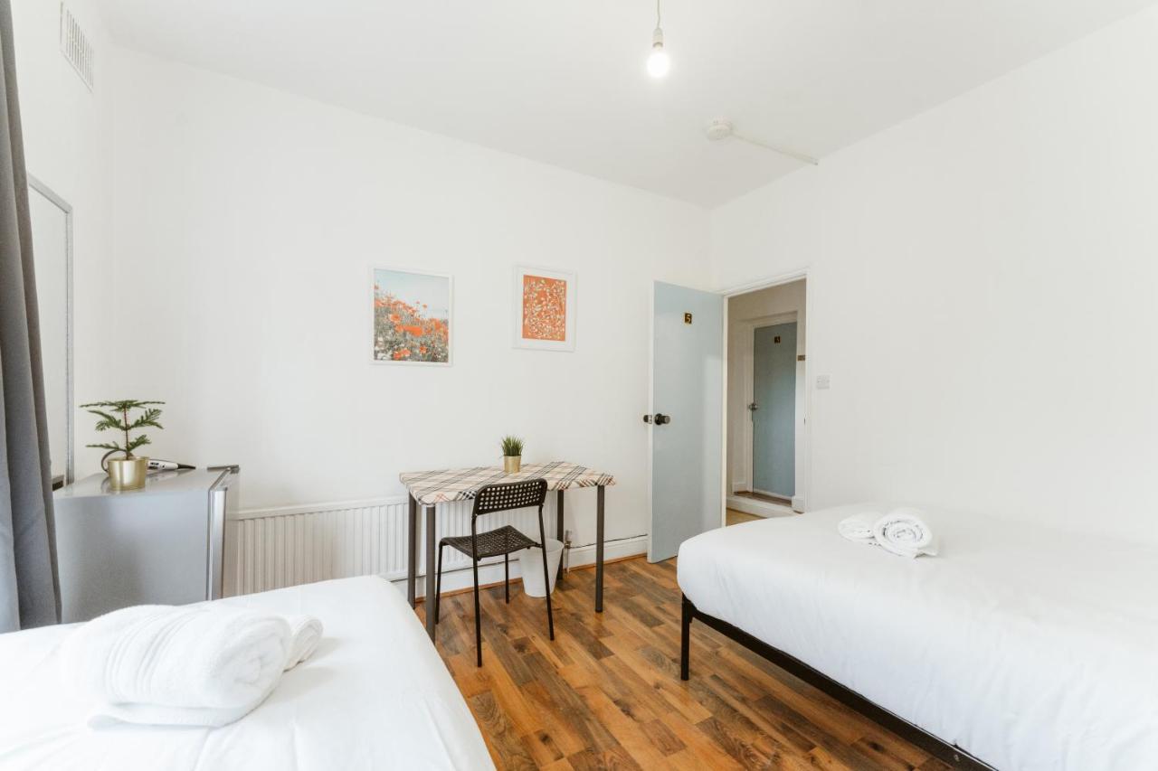 Upton Park Bedrooms 25 Min To Central London Exterior foto