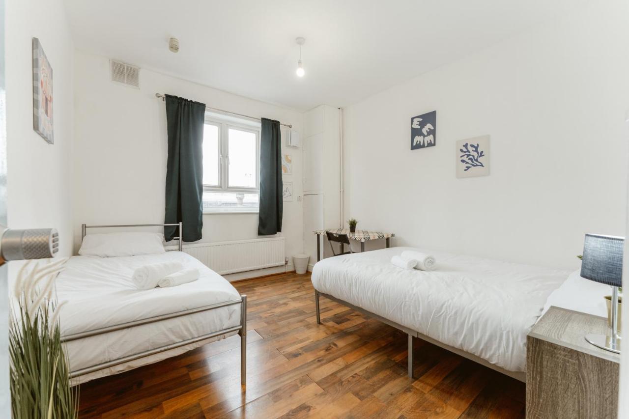 Upton Park Bedrooms 25 Min To Central London Exterior foto