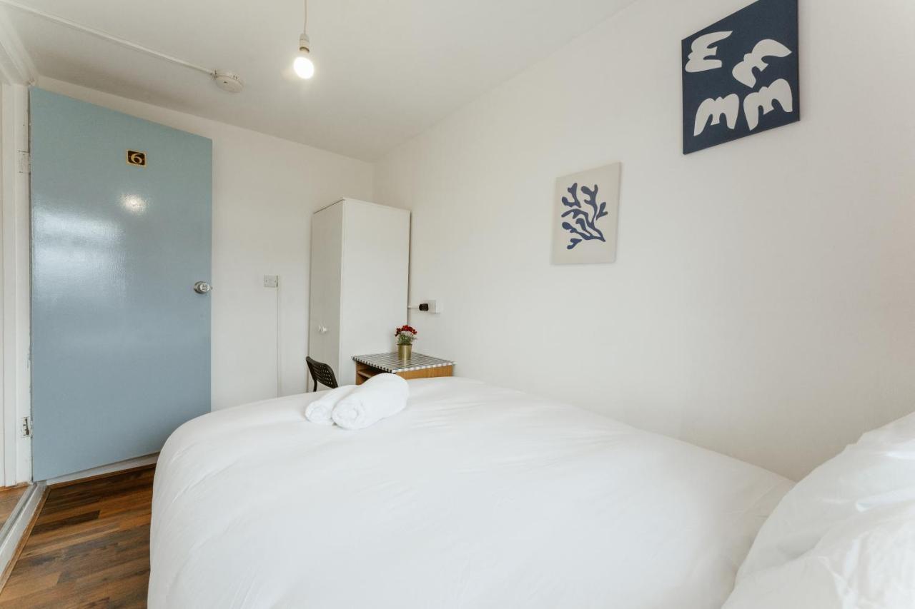 Upton Park Bedrooms 25 Min To Central London Exterior foto