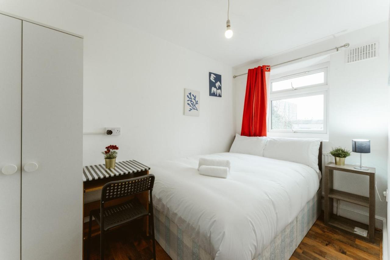Upton Park Bedrooms 25 Min To Central London Exterior foto